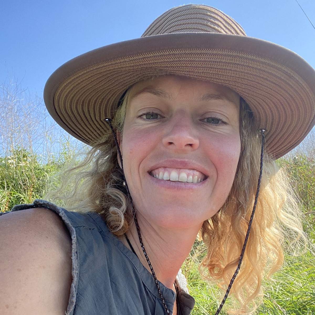 Stieneke met hoed2_1x1